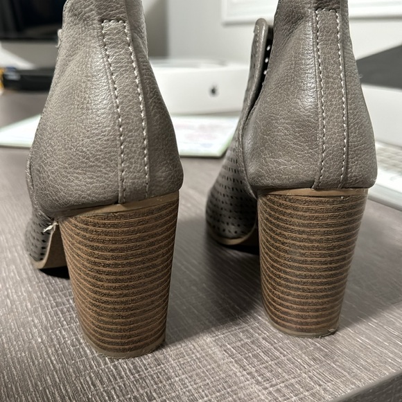 George peep toe booties in grey size 8 - Picture 3 of 3